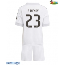 Real Madrid Ferland Mendy #23 Hjemmedraktsett Barn 2025-26 Kortermet (+ Korte bukser)